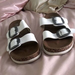 White sandals, small platform, casual women’s 7